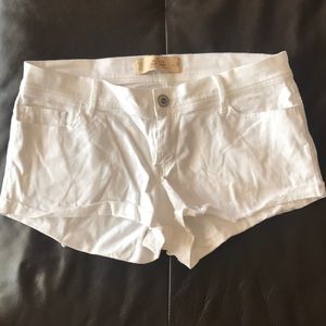 Hollister short-short white shorts
